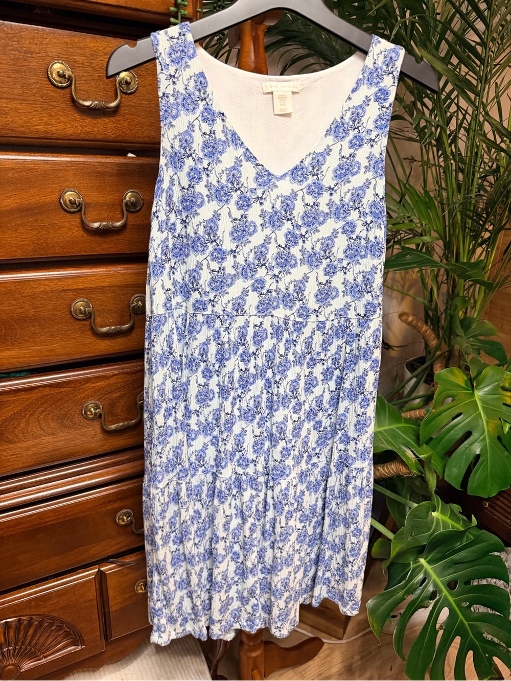 Women’s Rachel Ashwell  Blue Floral V-Neck Summer Dress